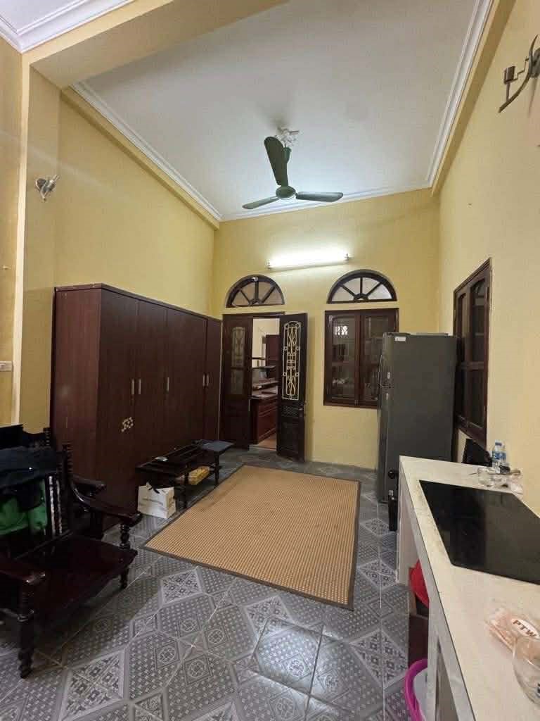 NHÀ GẦN PHỐ TRUNG PHỤNG 38m2 4 TẦNG_MẶT NGÕ THÔNG KINH DOANH SẦM UẤT_Ô TÔ_NHÀ Ở CÓ LỘC, hơn 10 tỷ